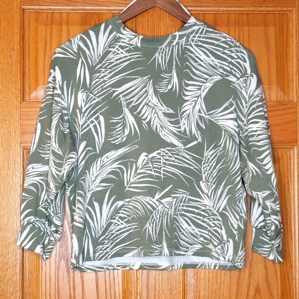 NWOT Rachel Zoe Olive and White Tropical Palm Leaf Print Crop Sweatshirt Sz S